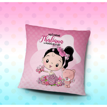 Cojín personalizado para la cama de su hija